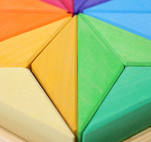 Load image into Gallery viewer, Grimm’s Complementary Colour Star