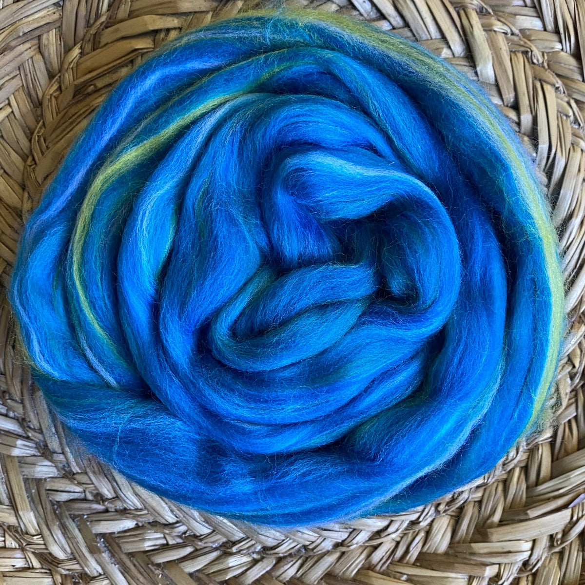 Roving wool fleece blends ~ Holiday – indigo inspirations