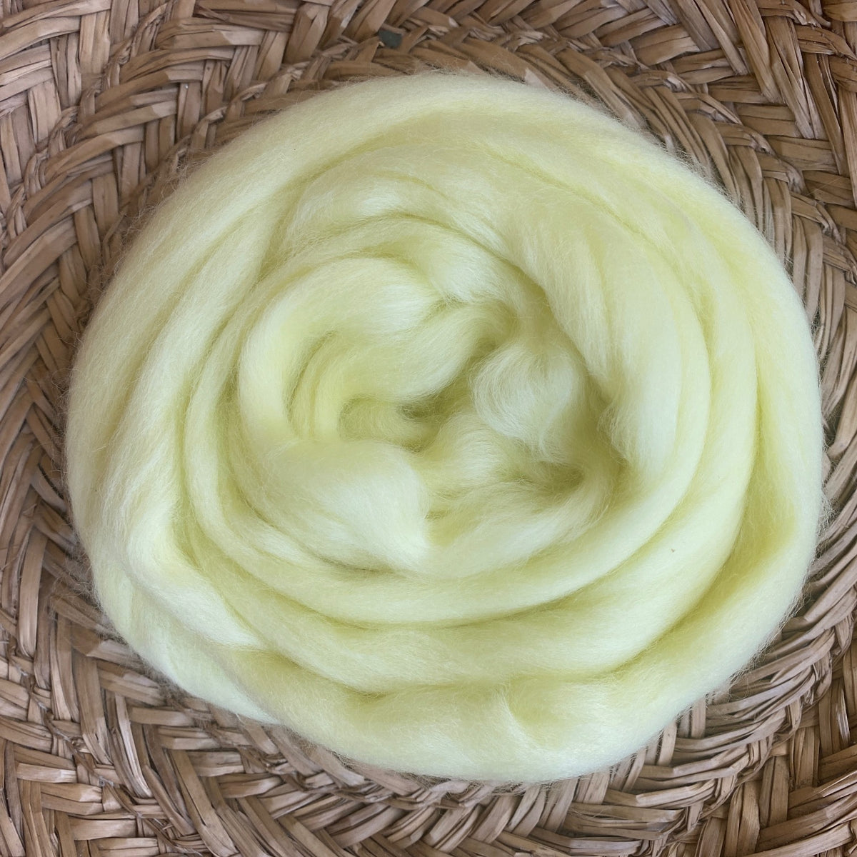 Light fleece roving – indigo inspirations