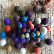 Load image into Gallery viewer, Winter Tones Felt Balls