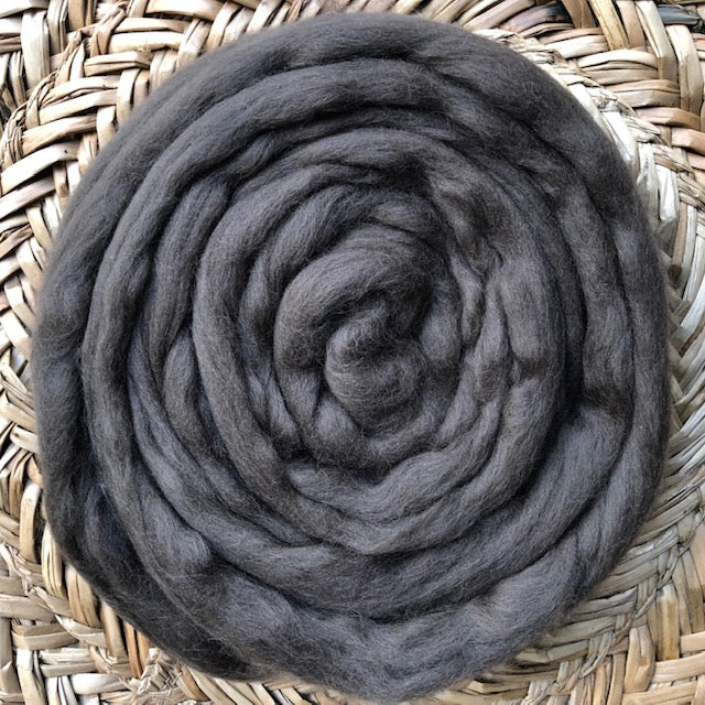 Beaver fleece roving – indigo inspirations